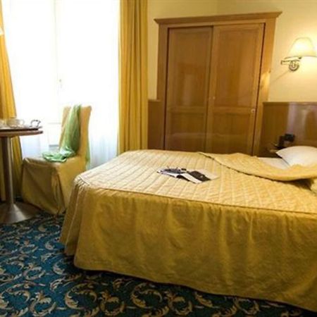 Hotel Cinque Giornate Μιλάνο Εξωτερικό φωτογραφία