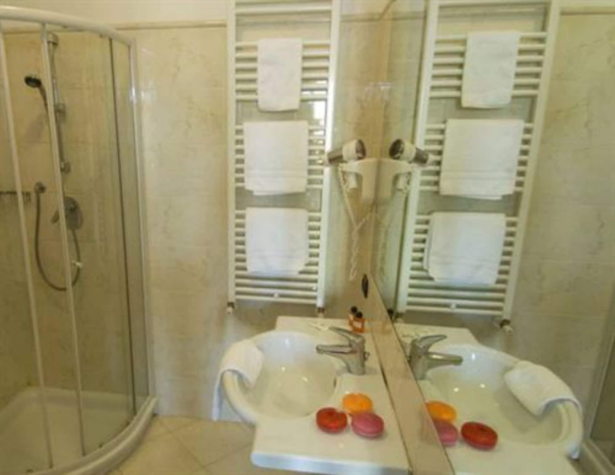 Hotel Cinque Giornate Μιλάνο Εξωτερικό φωτογραφία