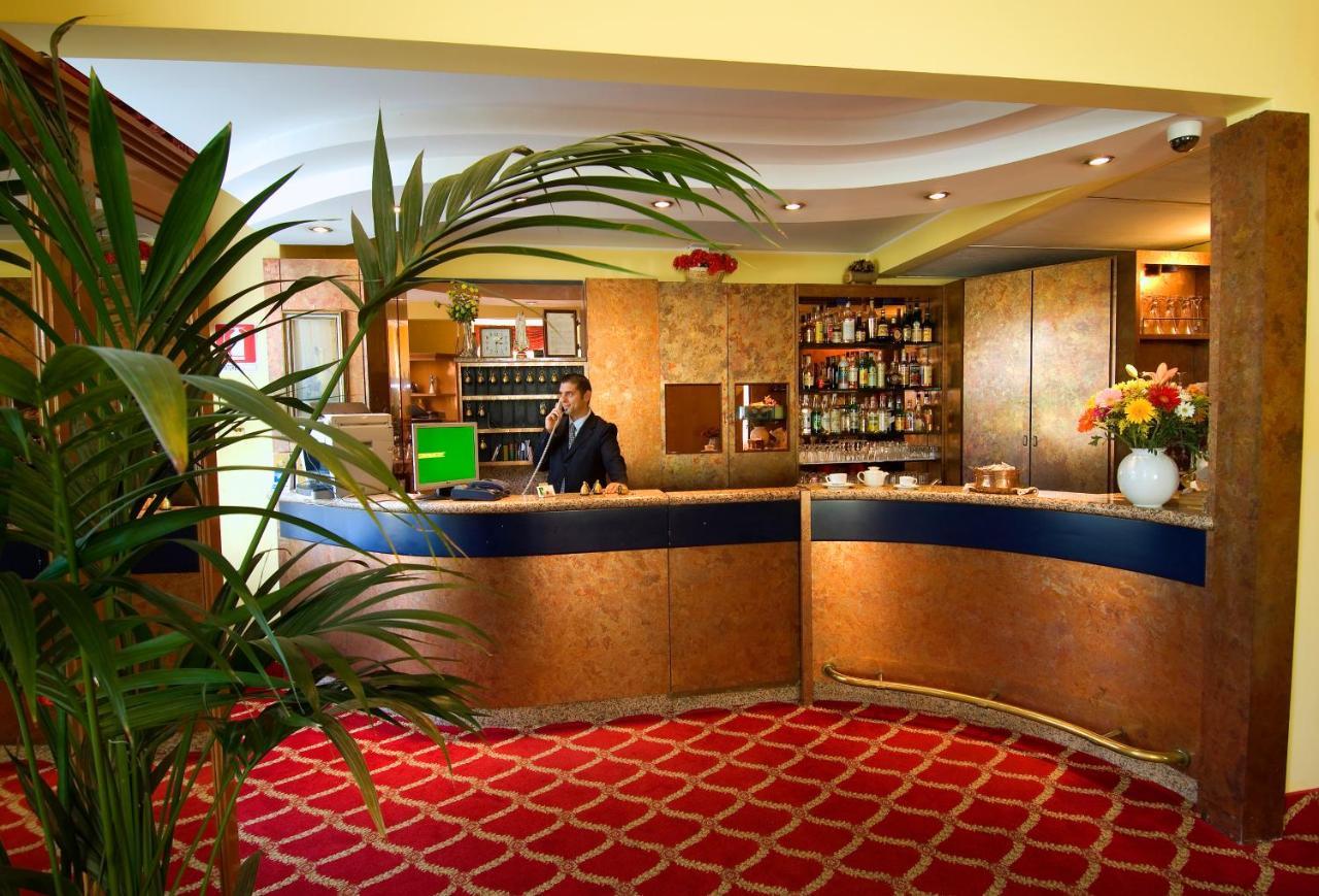Hotel Cinque Giornate Μιλάνο Εξωτερικό φωτογραφία